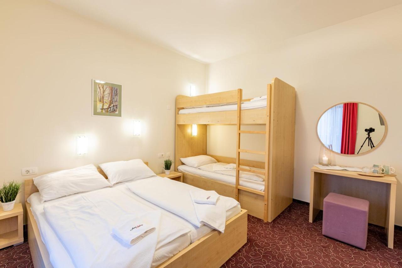 Hotel Jakec Trije Kralji Na Pohorju Zgornja Loznica Eksteriør bilde